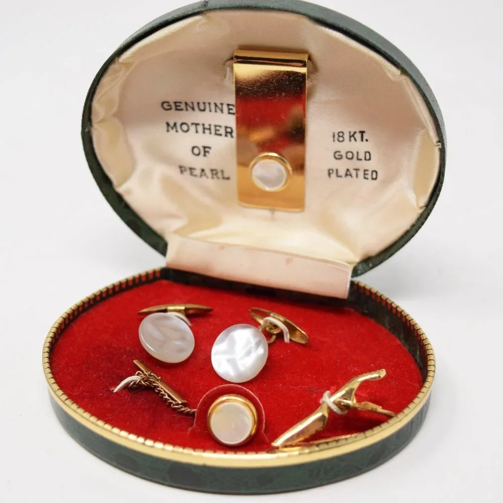 VTG 18 KT Gold Plated Mother of Pearl Cuff Links Money Clip Tie Tack Clasp Set
